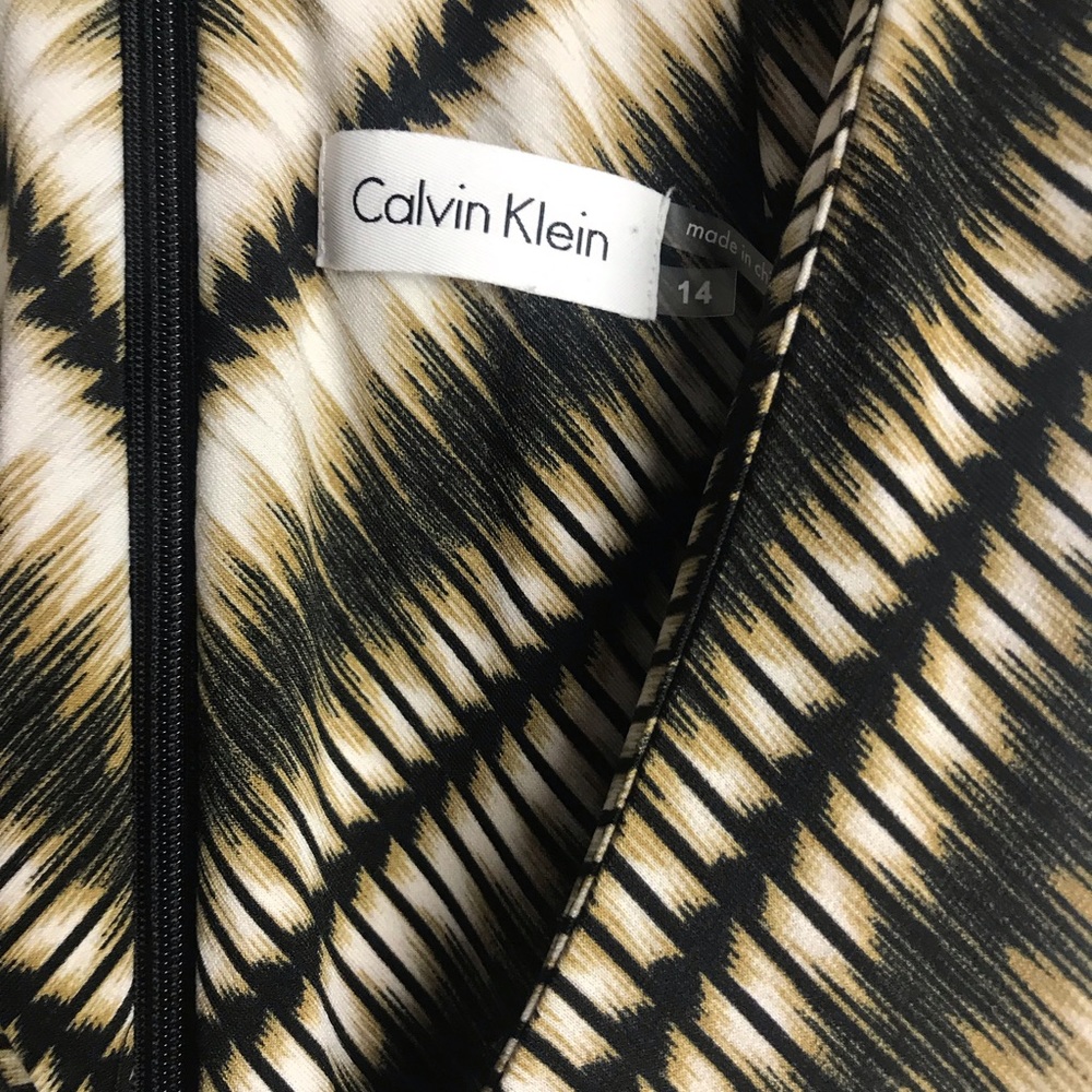 Calvin Klein Jumpsuit In Size14. - Picture 3 of 6